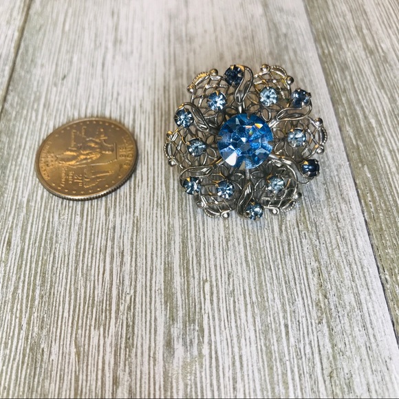 Retro Vintage Silver and Blue Rhinestone Brooch - Picture 3 of 6